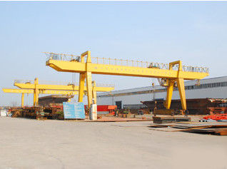 50ton 18~26m Span Double Girder Gantry Crane με ηλεκτρικό τροχόσπιτο για εργοστάσιο
