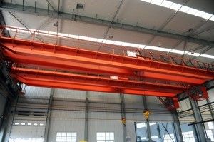 25Ton διπλός δοκών γεφυρών έλεγχος καμπινών γερανών υπερυψωμένος με τον ηλεκτρικό ανελκυστήρα